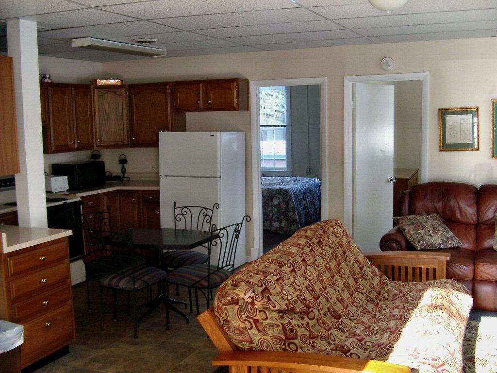 Windsor Motel Lake George Room photo