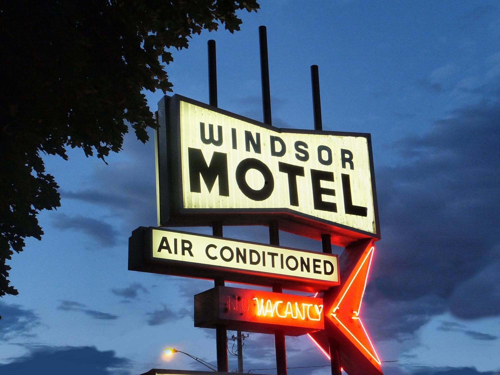 Windsor Motel Lake George Exterior photo